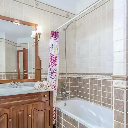 Sleeps 4 Pool Air Con Wifi Villa *